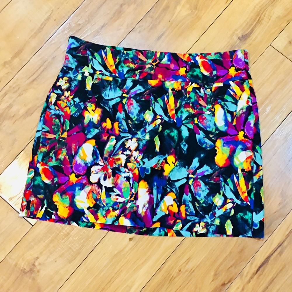 Attyre stretch mini skirt Hawaiian floral summer   Medium 6 boho flowers - Picture 4 of 4